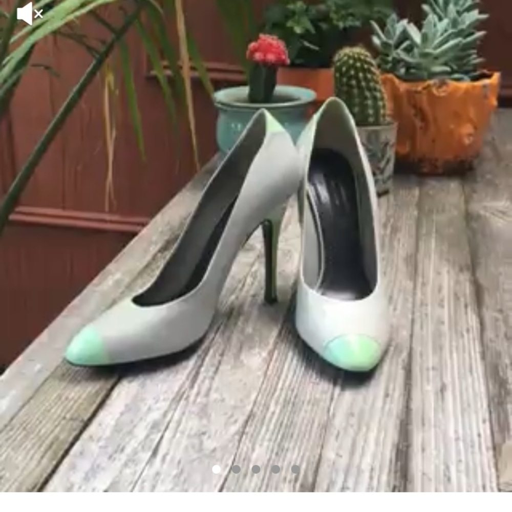 Vintage 1990’s Marc Jacobs two tone stilettos